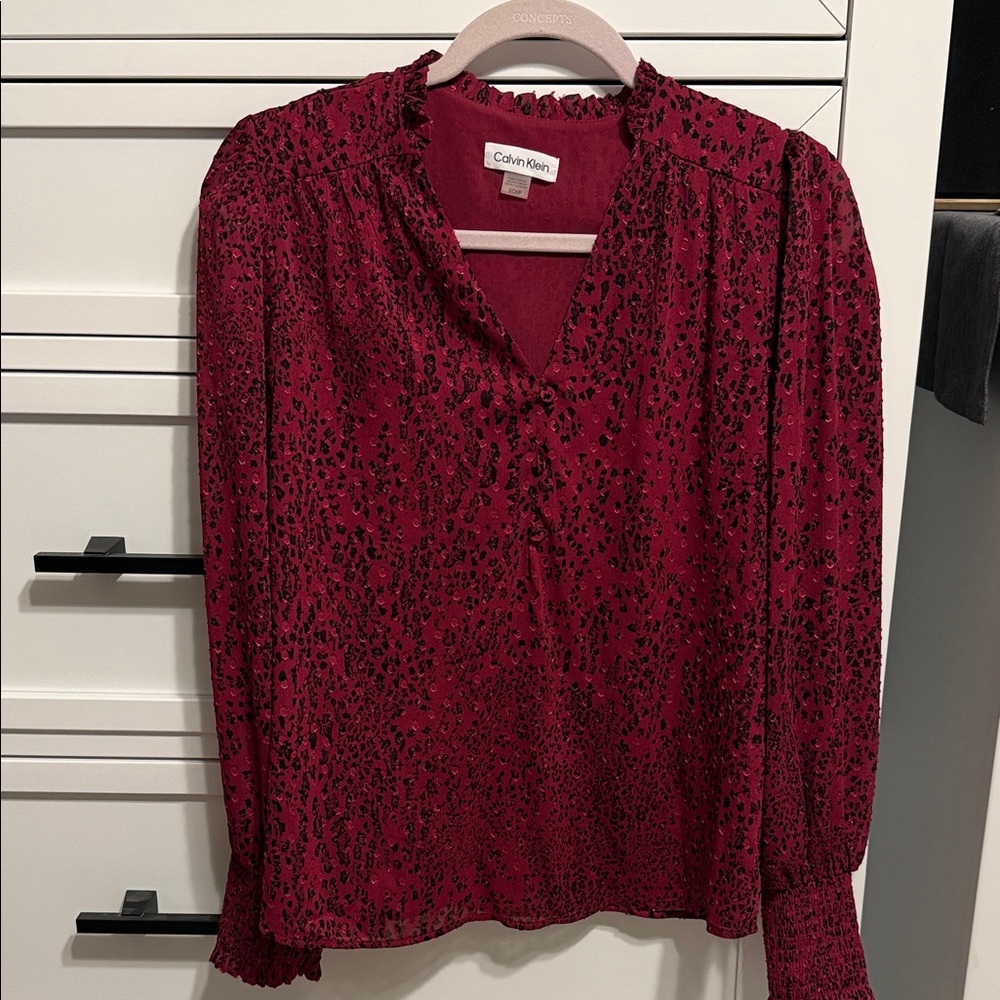 Calvin Klein Women's Burgundy Patterned Blouse